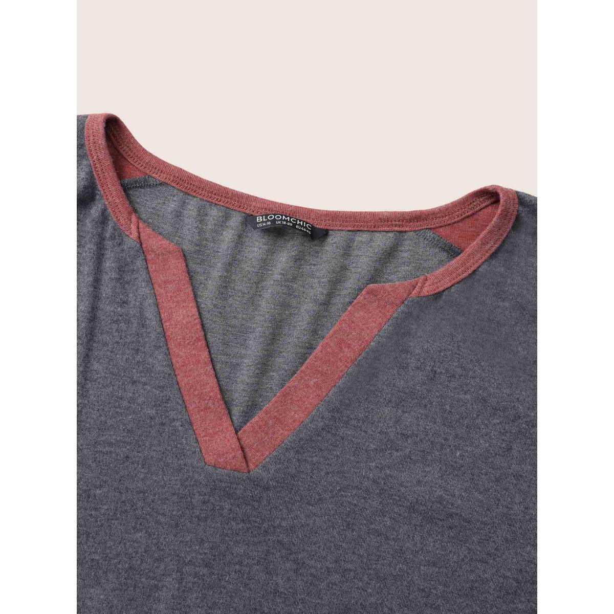Plus Size Colorblock Patchwork Batwing Sleeve Notched T-shirt Gray Women Casual Contrast Plain Notched collar Everyday T-shirts BloomChic 28/5X Product Image