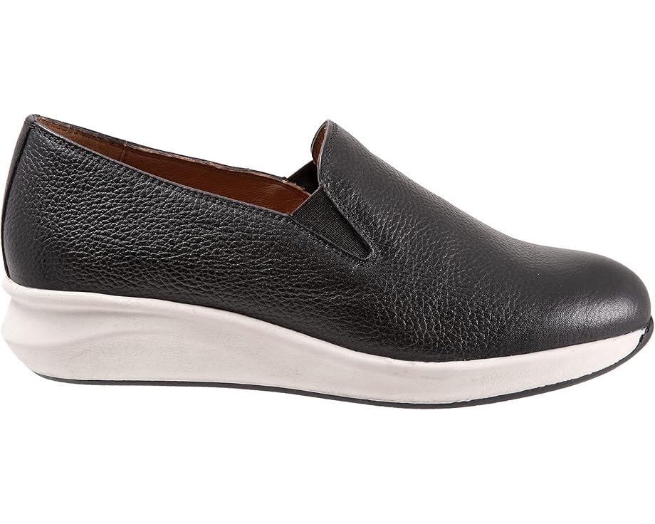 Women's SoftWalk Irene Product Image