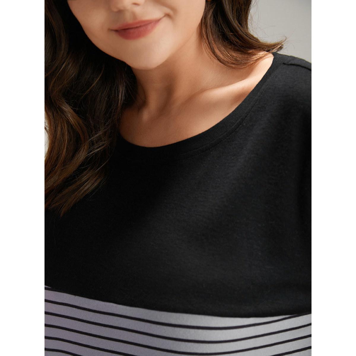 Plus Size Plaid Striped Patchwork Arc HemT-shirt Multicolor Women Casual Contrast Patchwork Round Neck Dailywear T-shirts BloomChic 10/M Product Image