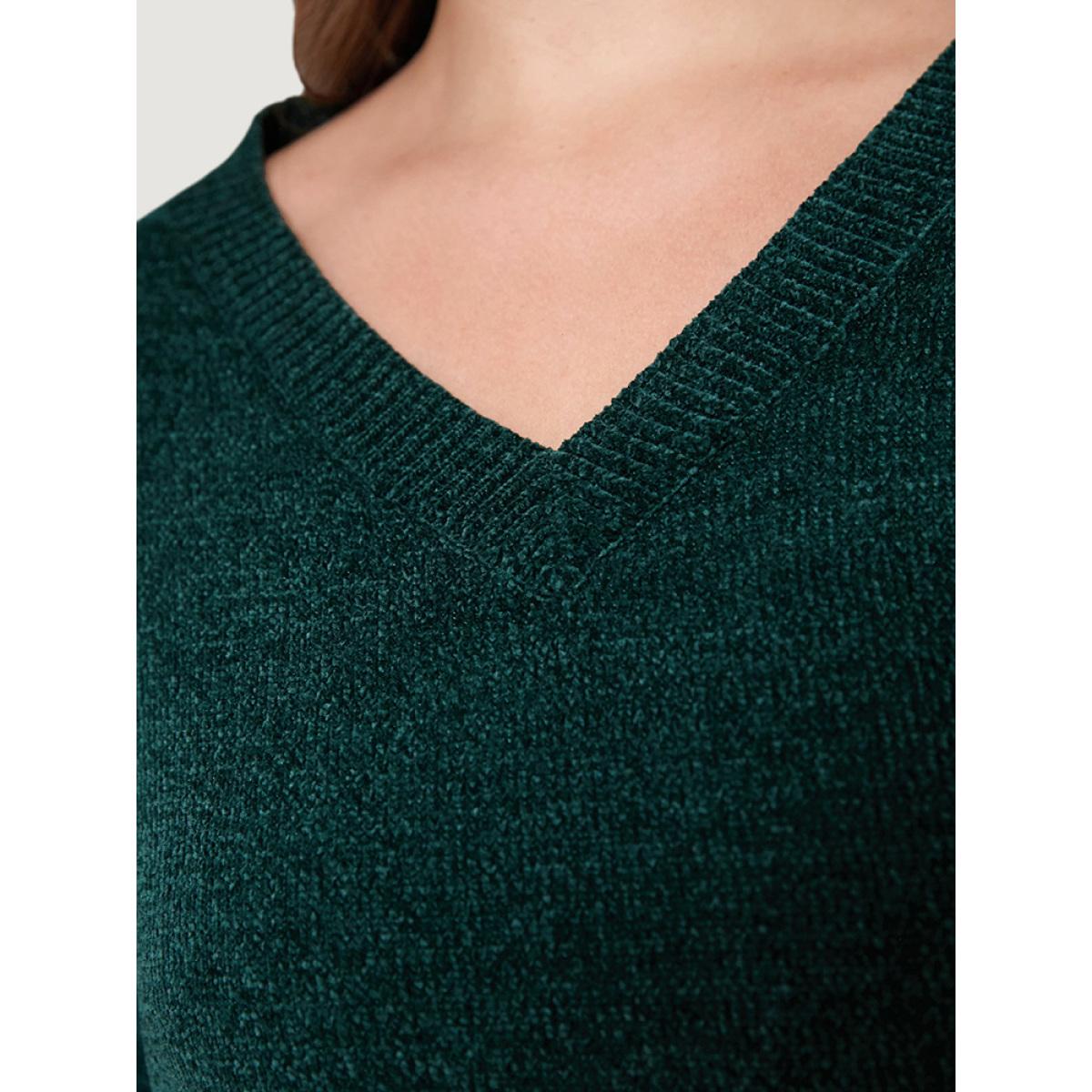 Plus Size Solid Chenille Knit Lantern Sleeve V Neck Knit Top DarkGreen Women Elegant Long Sleeve V-neck Dailywear Pullovers BloomChic 30/6X Product Image