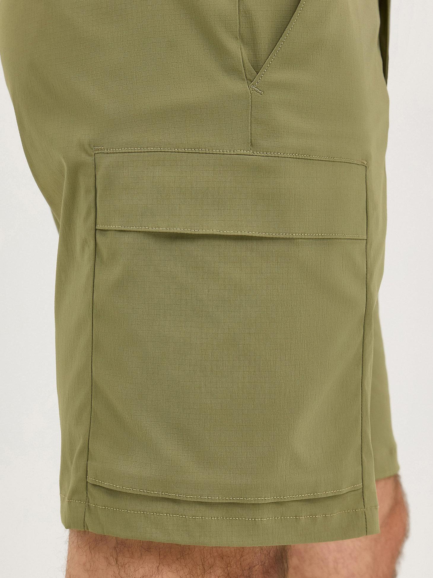 Men's Extreme Motion Performance Ripstop Cargo Short | Men's Shorts | Lee® Product Image