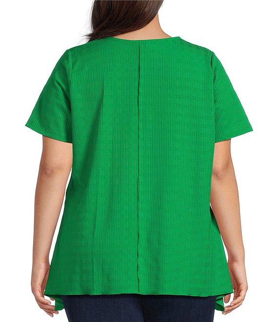 Calessa Plus Size Textured Knit Asymmetric Hem Tunic Product Image
