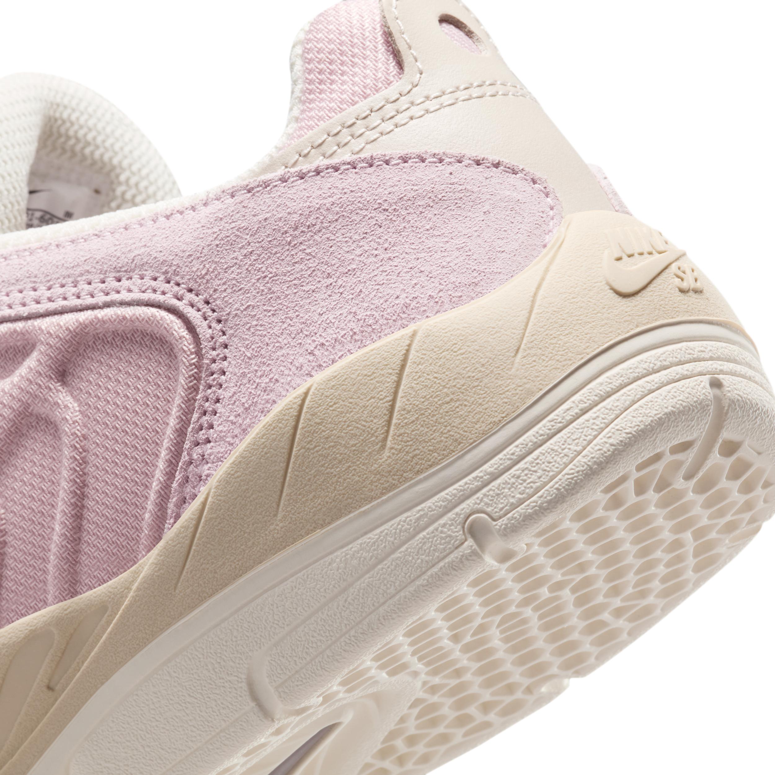 Men's Nike SB Vertebrae Shoes Product Image