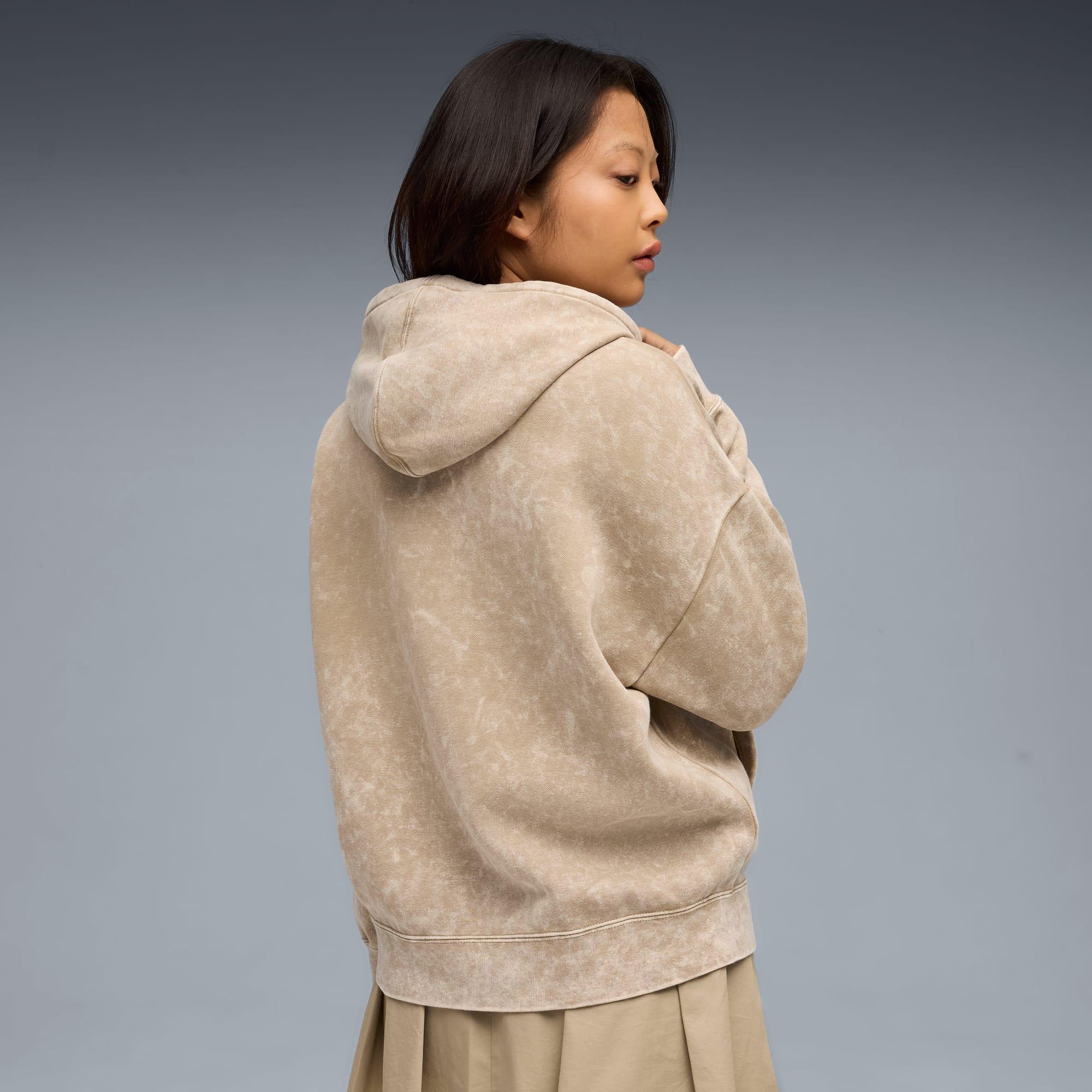 ESS ELEVATED Wash Hoodie Women Product Image