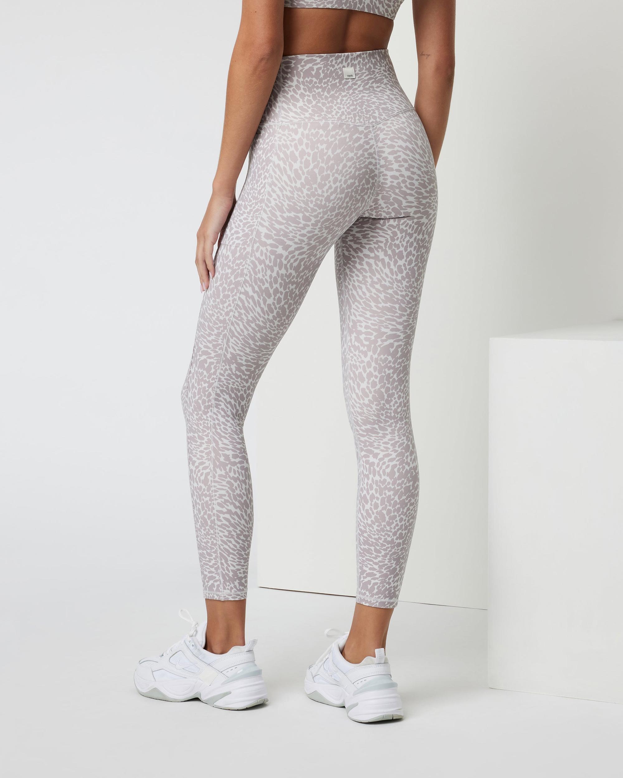 Studio Pocket Legging Product Image