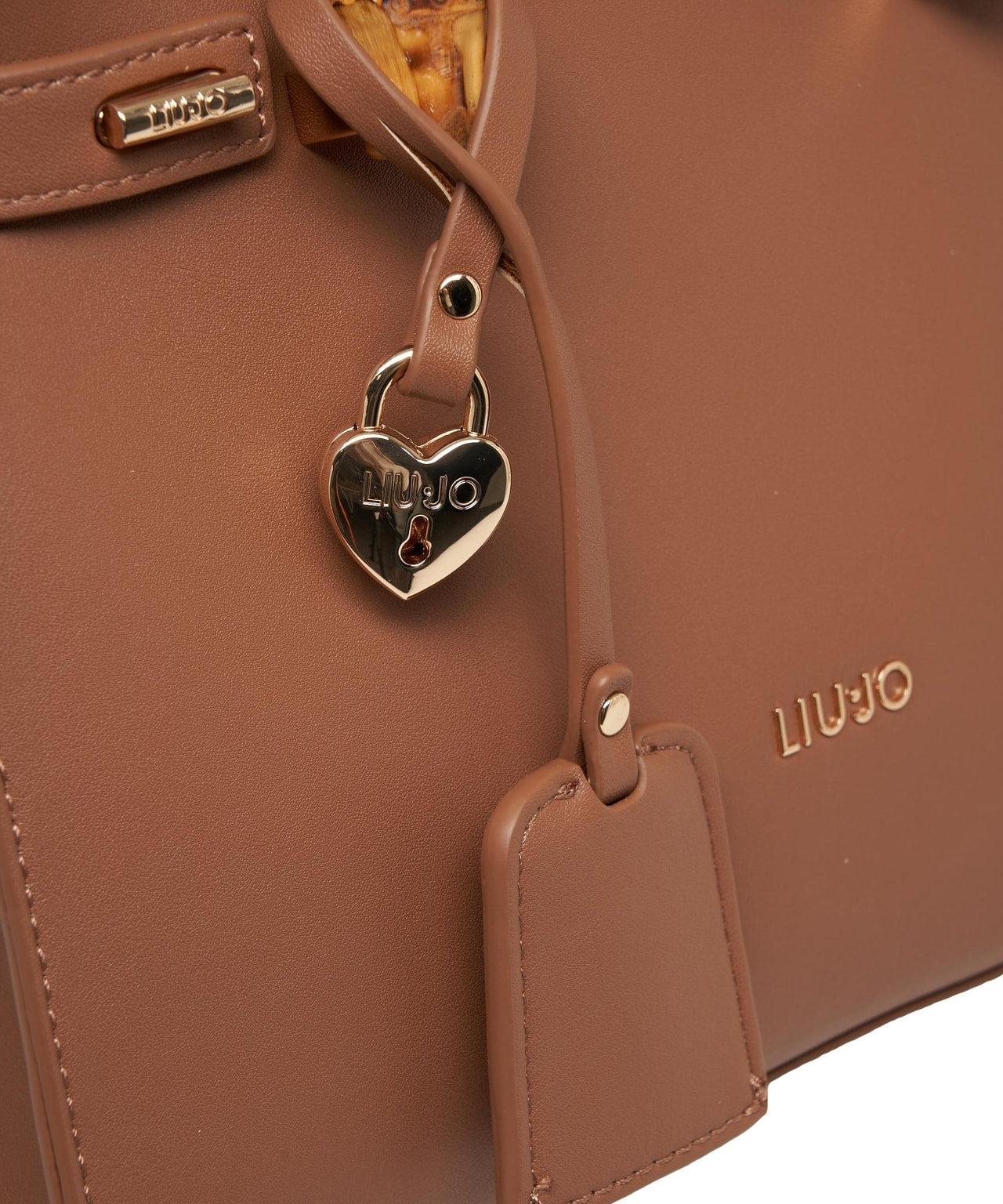 Hand bag with bamboo handles Product Image