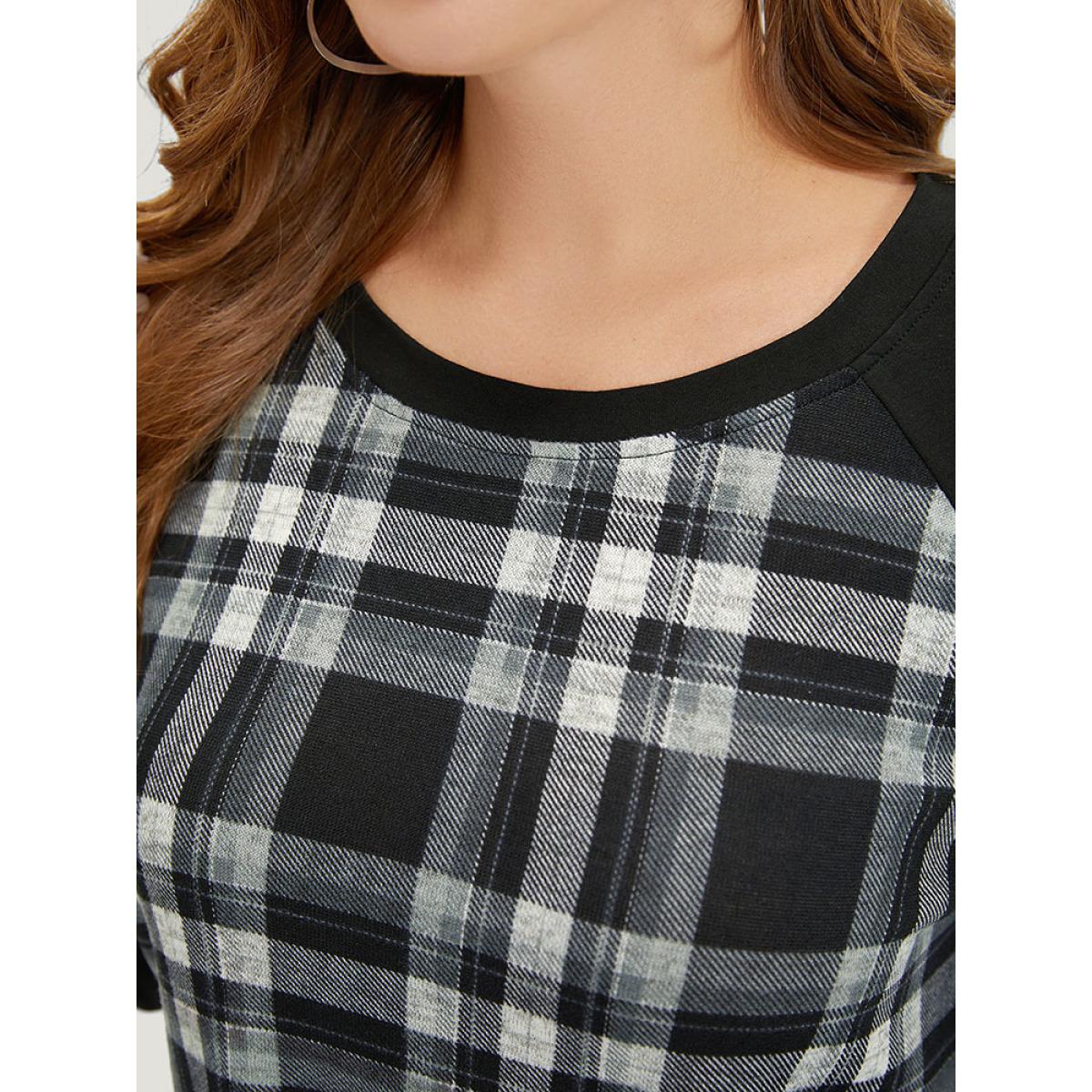 Plus Size Plaid Raglan Sleeve Crew Neck T-shirt Blue Women Casual Patchwork Plaid Round Neck Dailywear T-shirts BloomChic 10/M Product Image