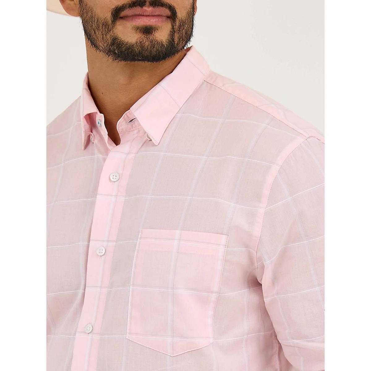 Men's Cody Johnson One Pocket Button Down Shirt in Ceramic Print Product Image