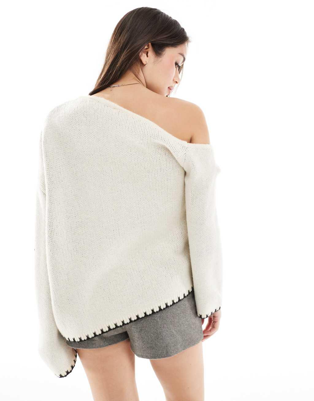 Miss Selfridge oversized slouchy bow sweater Product Image