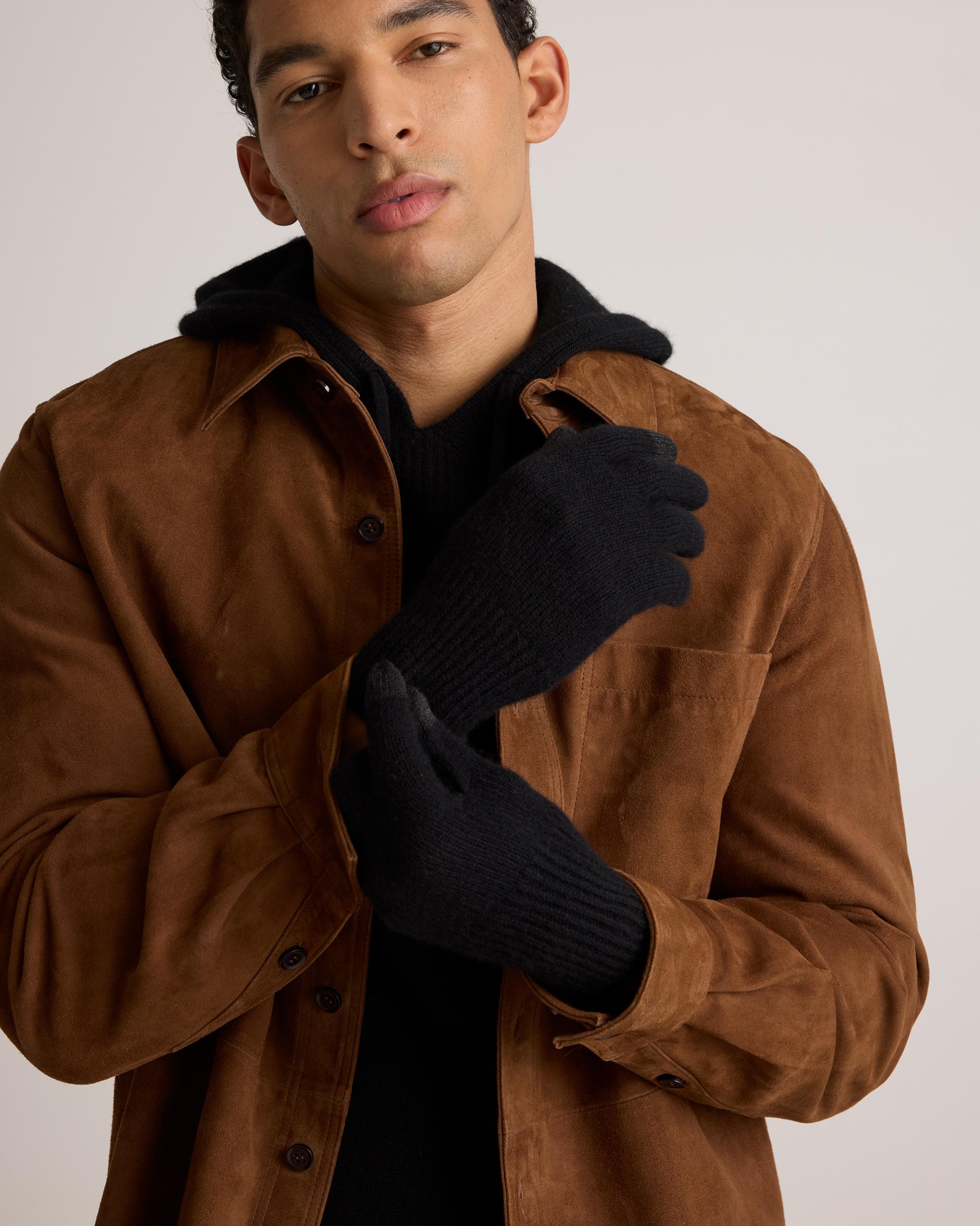 Quince | Women's Mongolian Cashmere Gloves Product Image