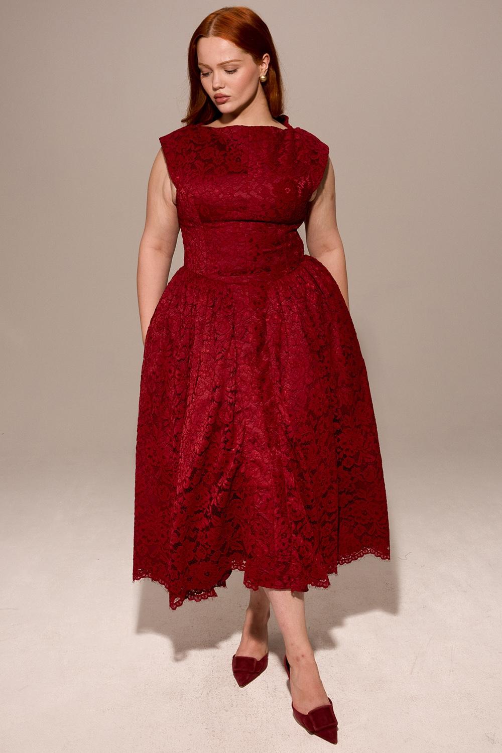 Debutante  berry lace backless midi dress Product Image