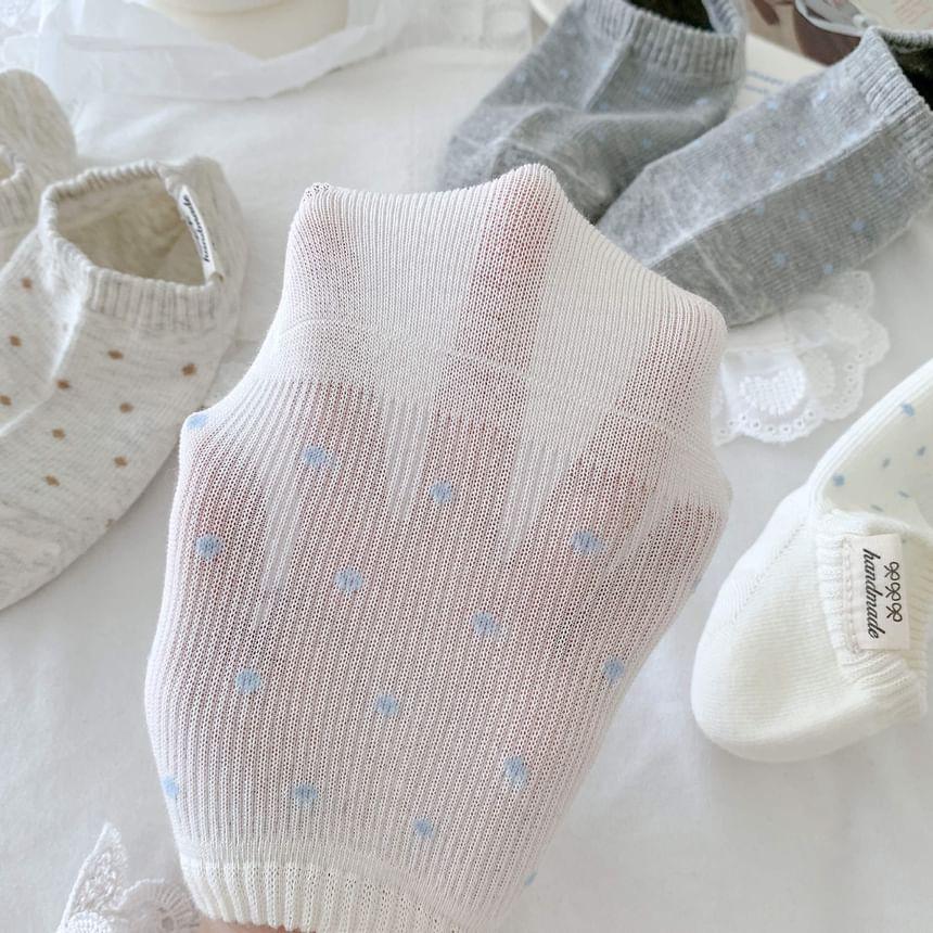 Dotted No Show Socks Product Image