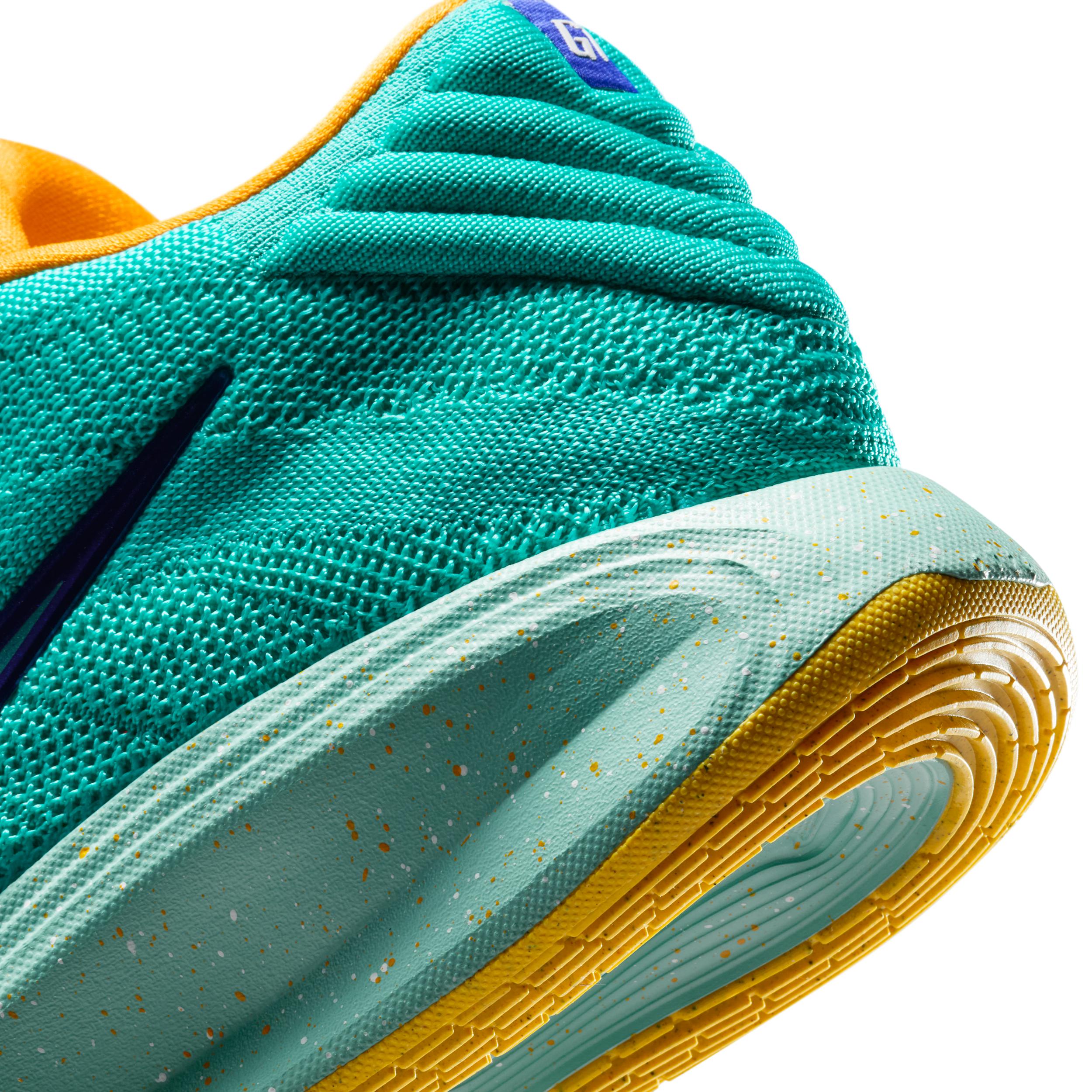 Nike Men's G.T. Hustle 3 "Victor Wembanyama" Basketball Shoes Product Image