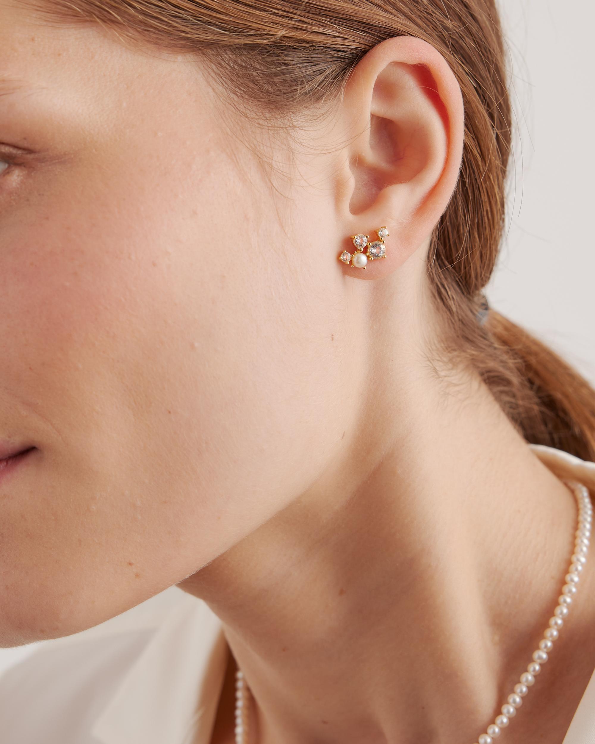 Quince | Women's 14K Gold Pave Diamond Round Studs Product Image