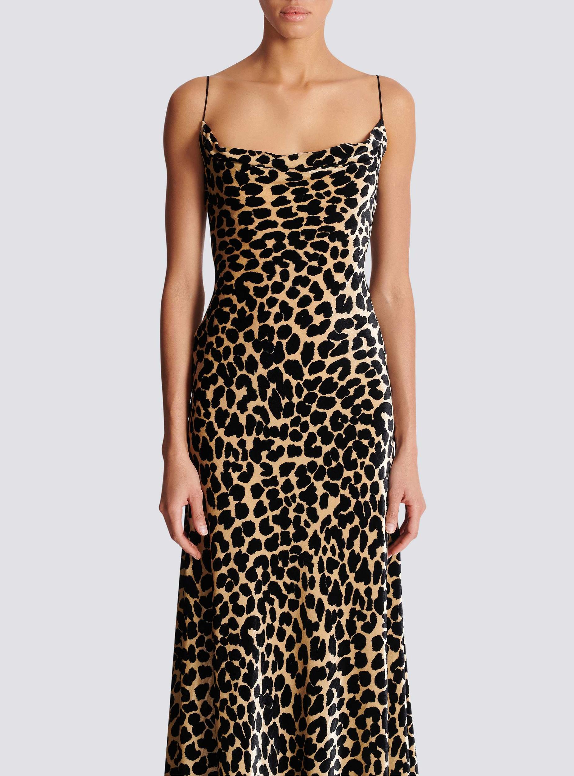 Flowing leopard print velvet dress Product Image