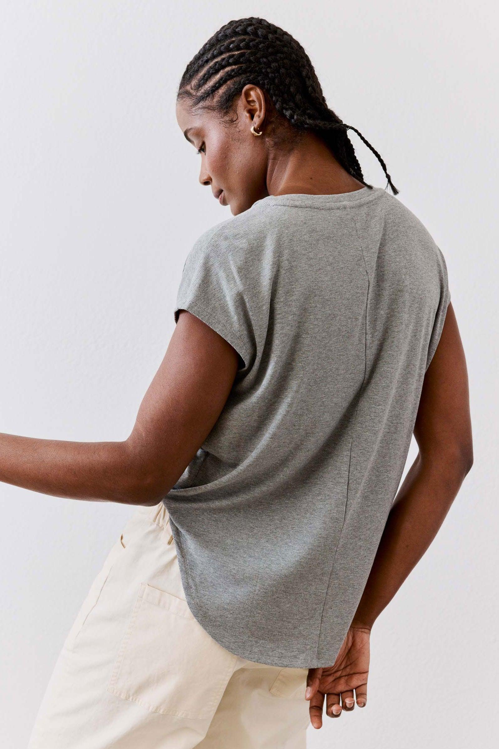 The Ribbed Tuck-In Tee Product Image