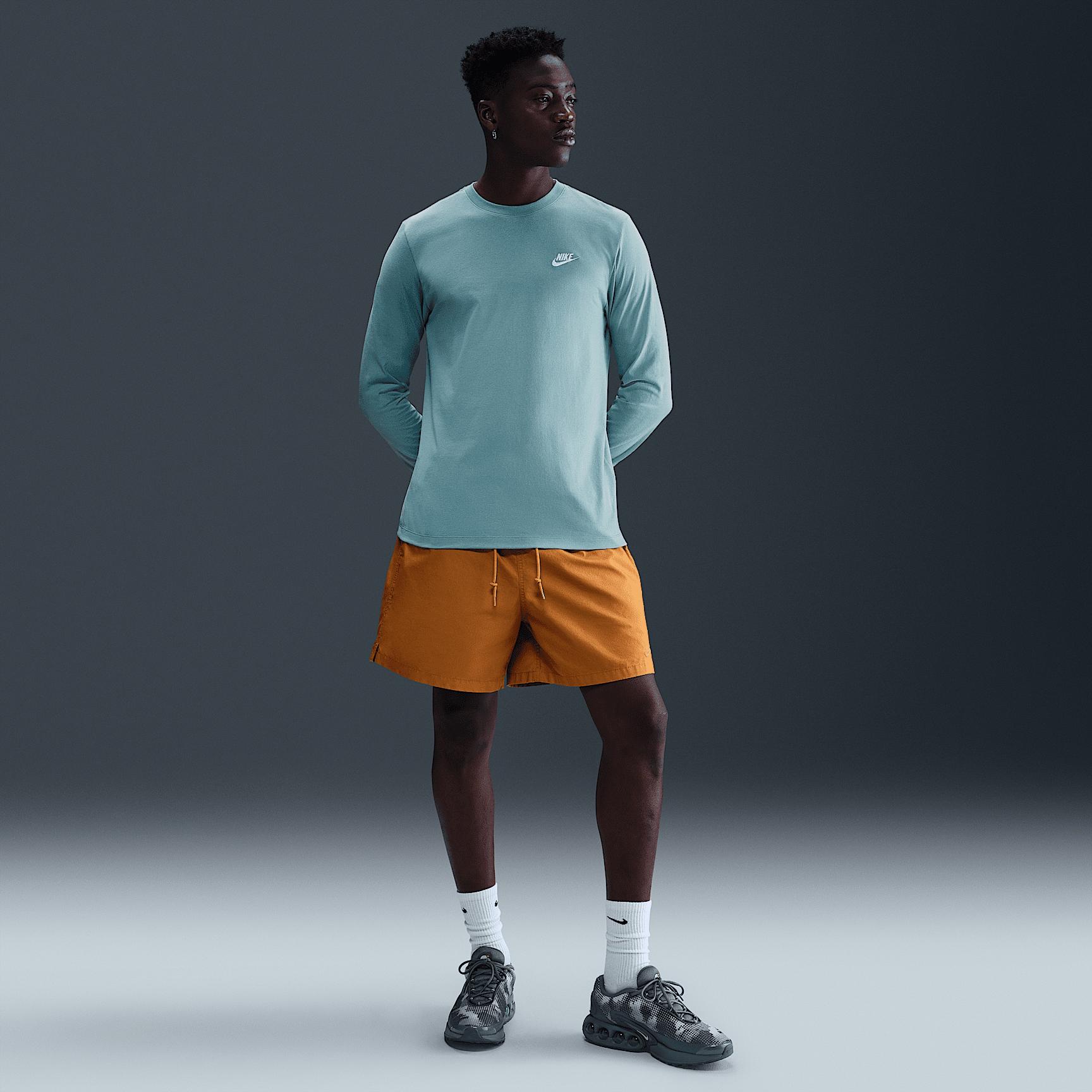 Nike Sportswear Club Men's Long-Sleeve T-Shirt Product Image