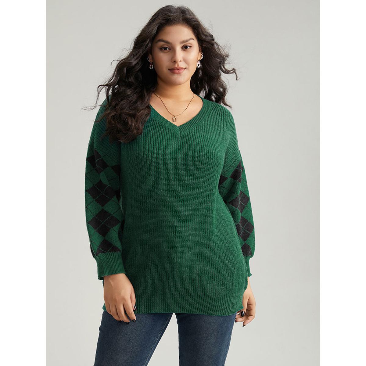 Plus Size Anti-Pilling Plaid Contrast V Neck Elastic Cuffs Pullover DarkGreen Women Casual Loose Long Sleeve V-neck Festival-Christmas Pullovers BloomChic 28/5X Product Image
