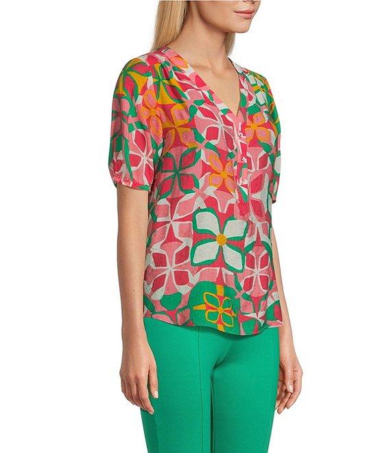 Slim Factor By Investments Julia Azalea Fashion Geo Print V-Neck Short Sleeve Top Product Image