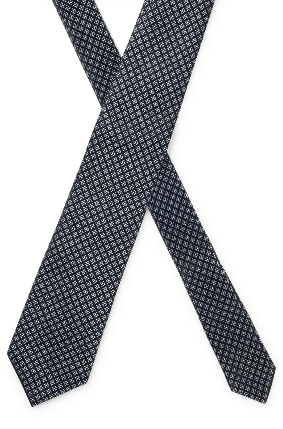 Jacquard-pattern tie in Italian-made silk Product Image