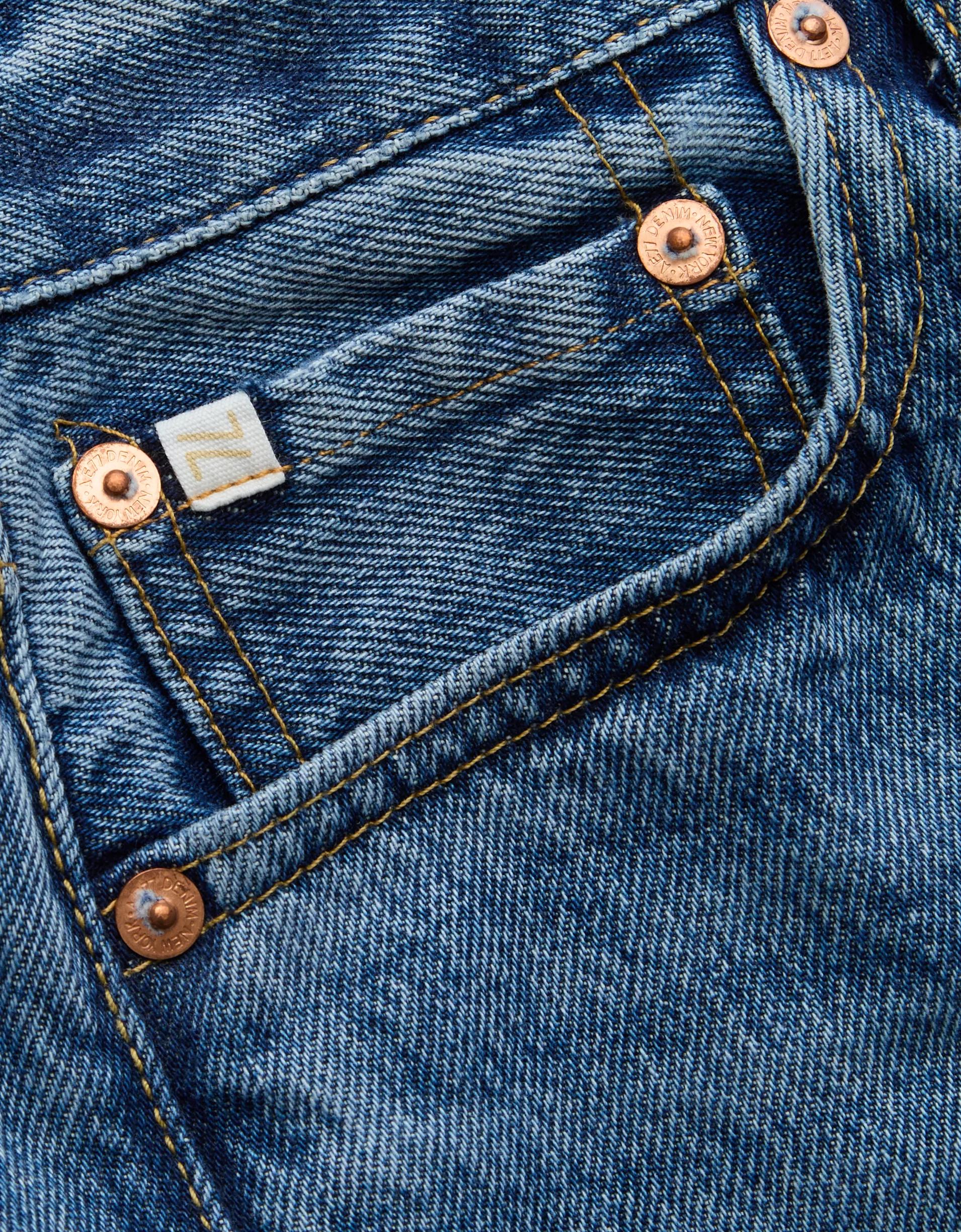 AE77 Premium Classic Denim Short Product Image