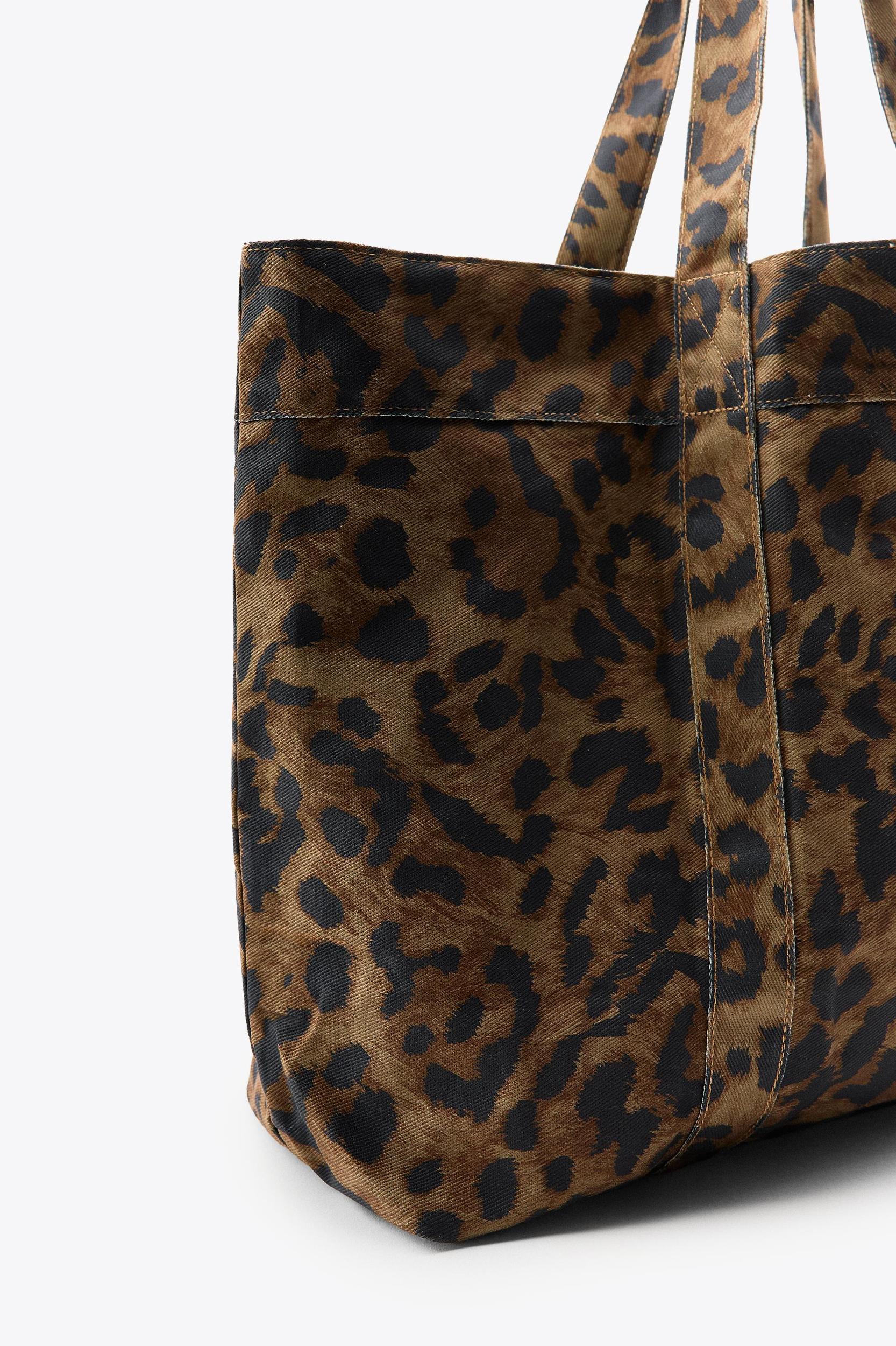 ANIMAL PRINT TWILL MAXI TOTE BAG Product Image