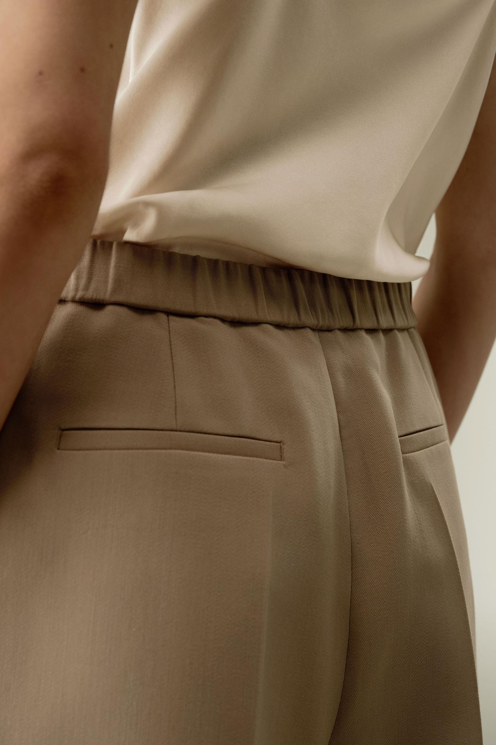 LILYSILK Womens Shorts - Black Wool-Silk Blend - Ultimate Luxury Laid-Back Fit Shorts 4 Product Image