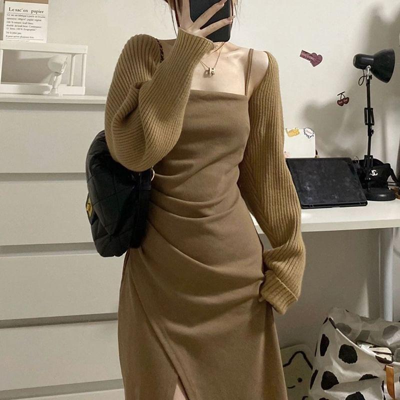 Puff-Sleeve Plain Knit Shrug Product Image