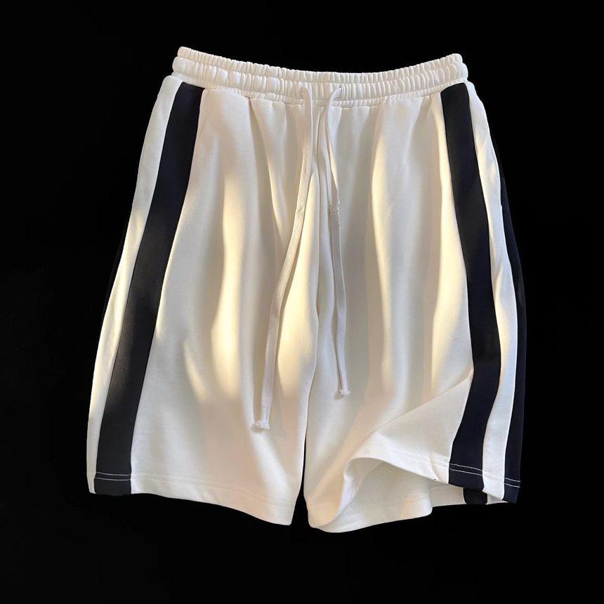 Wide Leg Sweatshorts Product Image
