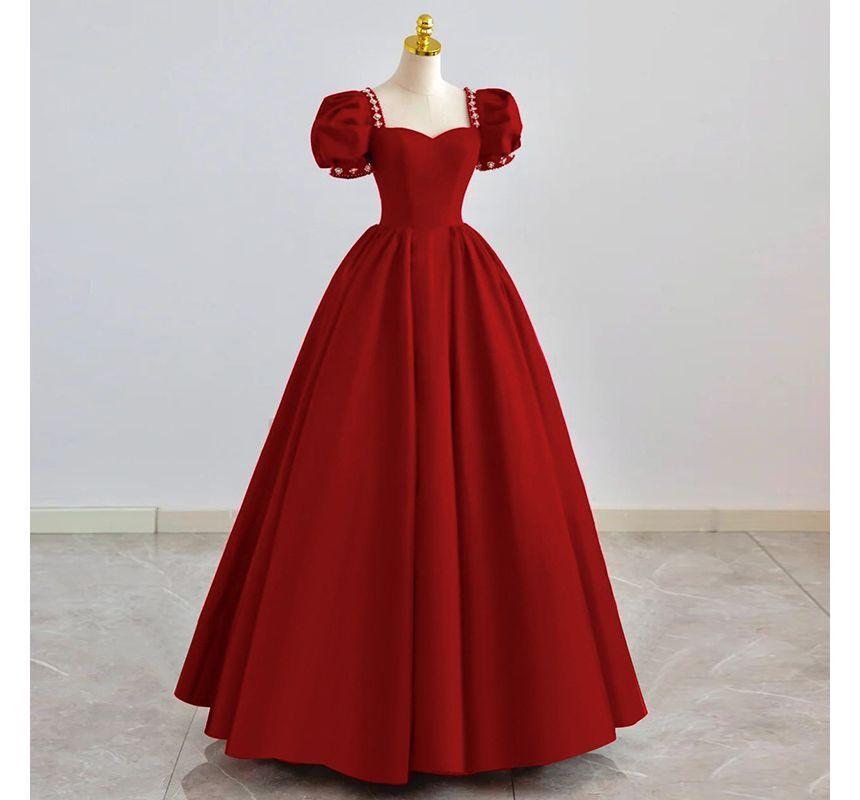 Puff-Sleeve Velvet A-Line Evening Gown Product Image