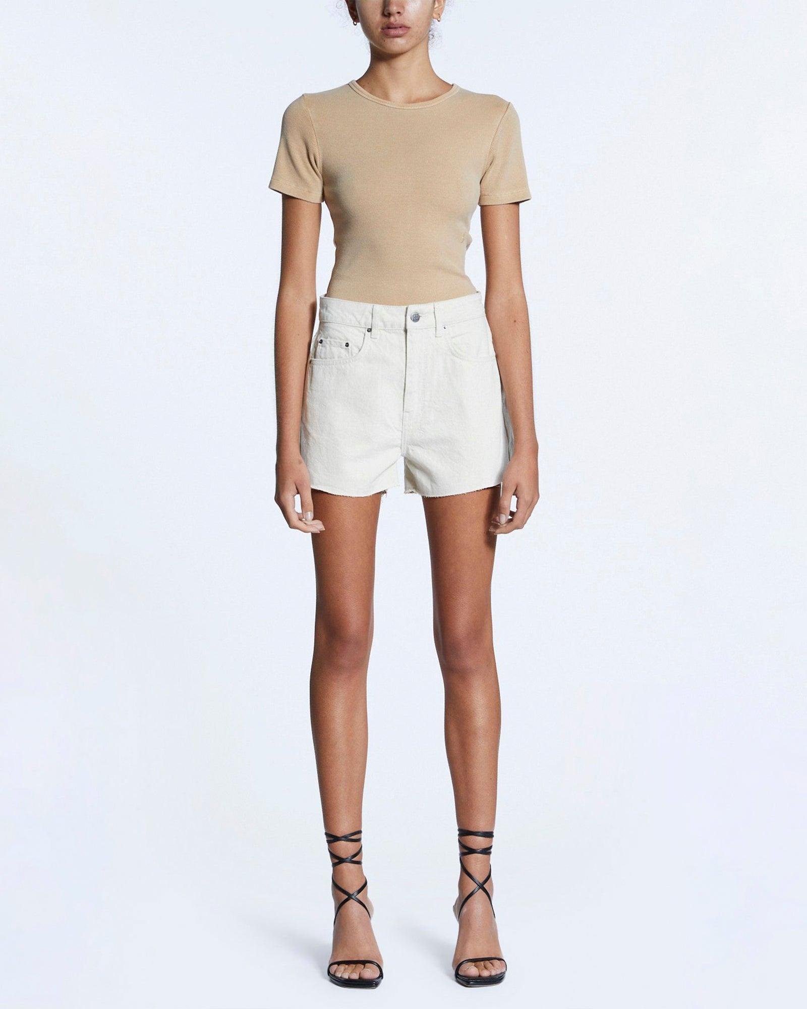 ARISE SS TEE TAN Female Product Image