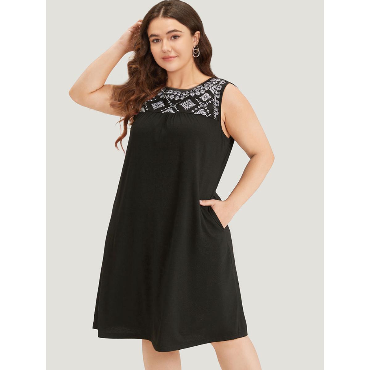 Plus Size Embroidered Pocket Patchwork Tank Midi Dress Black Women Casual Plain Round Neck Sleeveless Curvy Knee Dress BloomChic 10/M Product Image