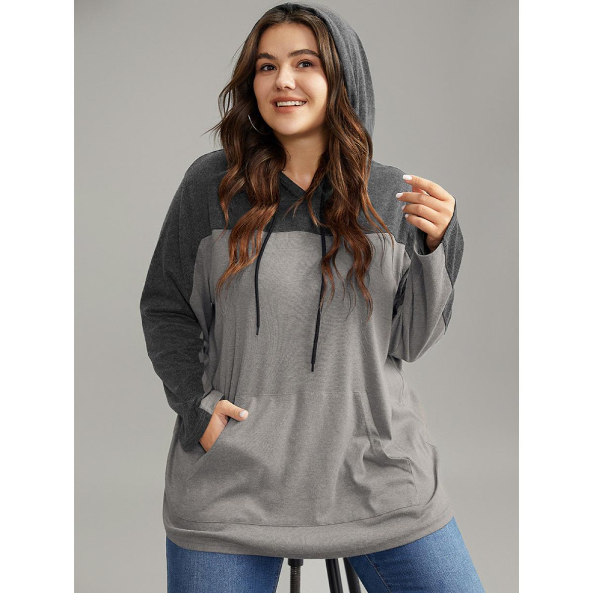 Plus Size Patchwork Contrast Pocket Hooded Drawstring T-shirt Gray Women Casual Contrast Plain Hooded Dailywear T-shirts BloomChic 30/6X Product Image