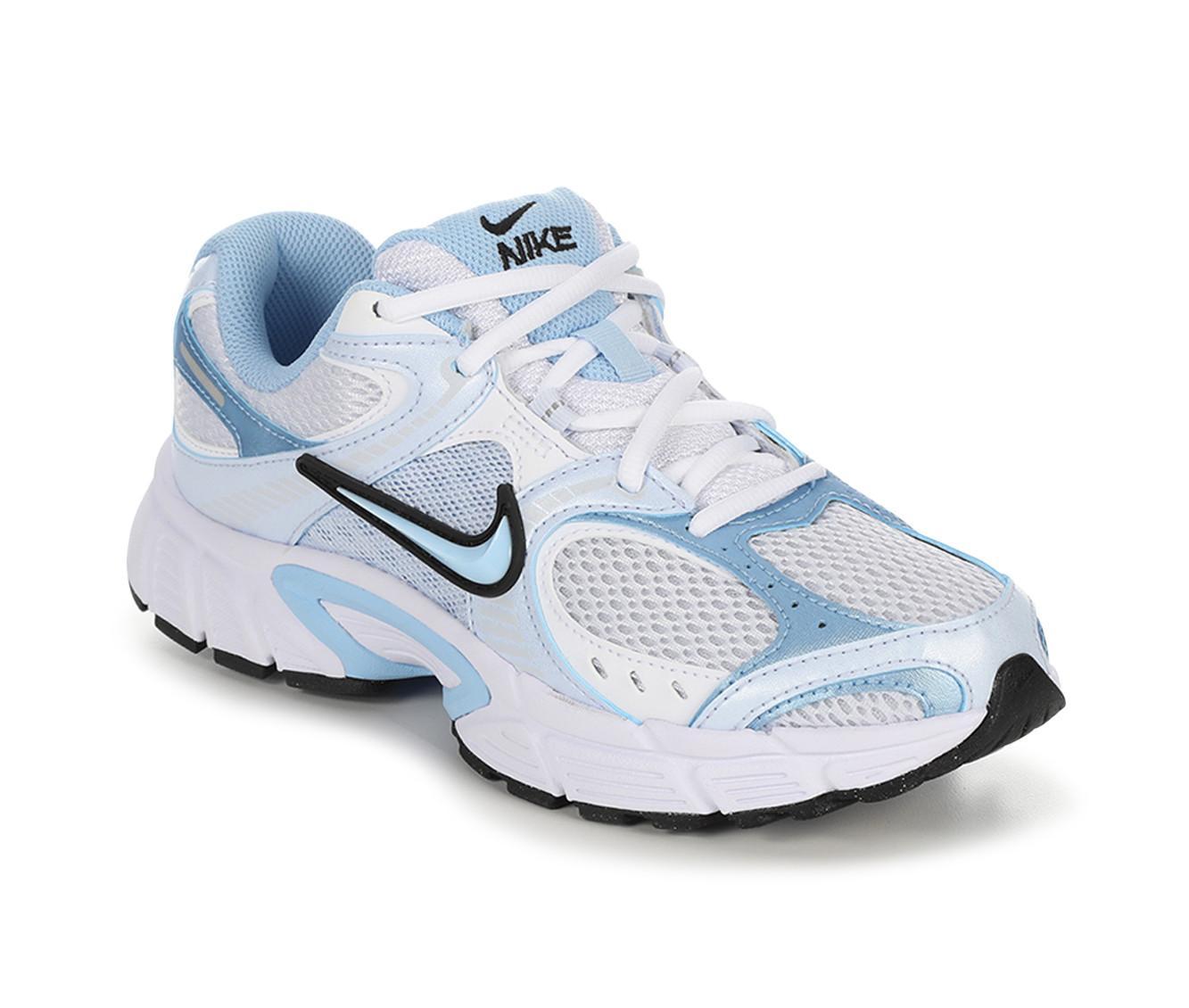 Women's Nike V5 RNR Sneakers Product Image