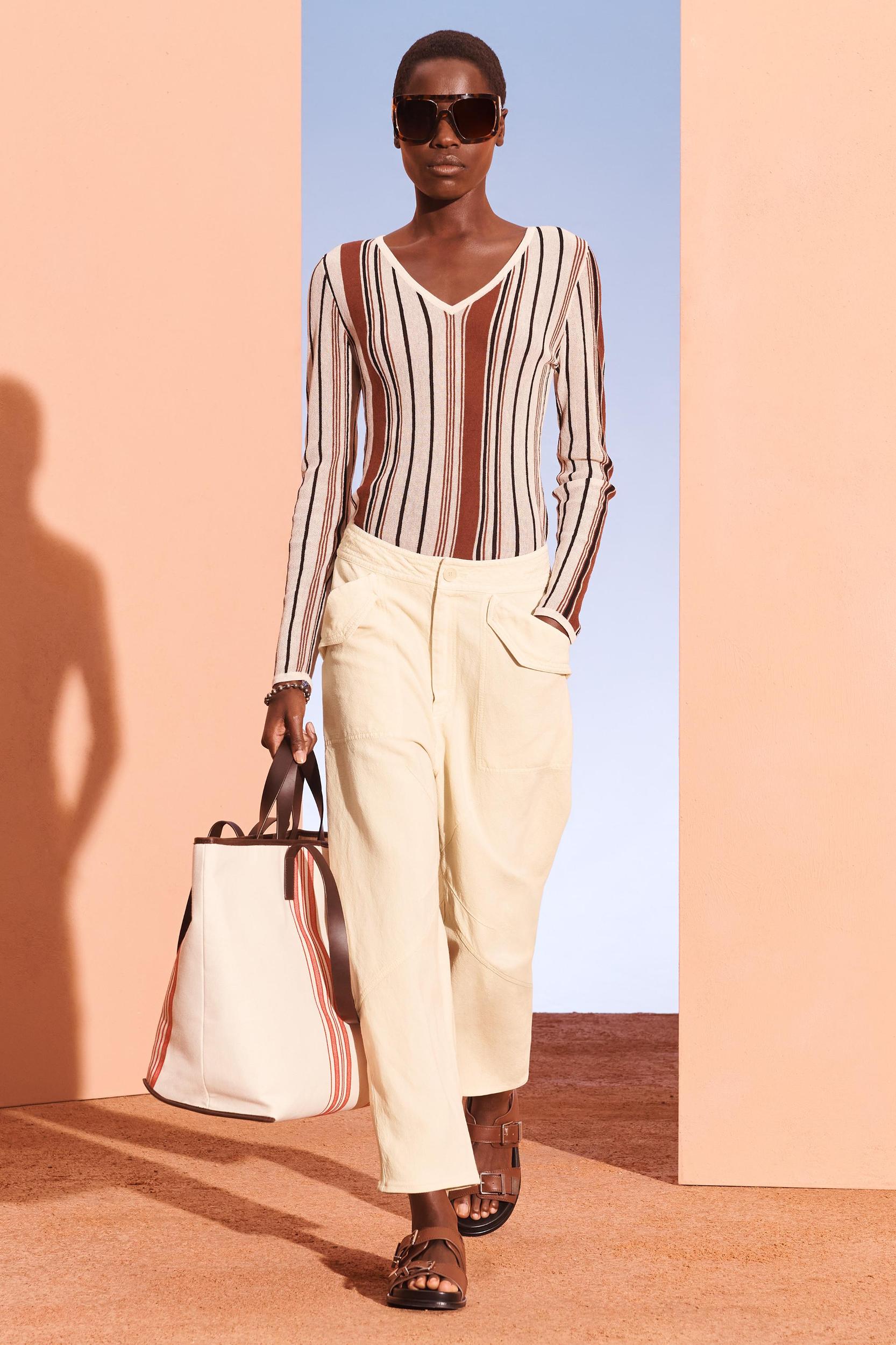 V NCK STRP JRSY Product Image