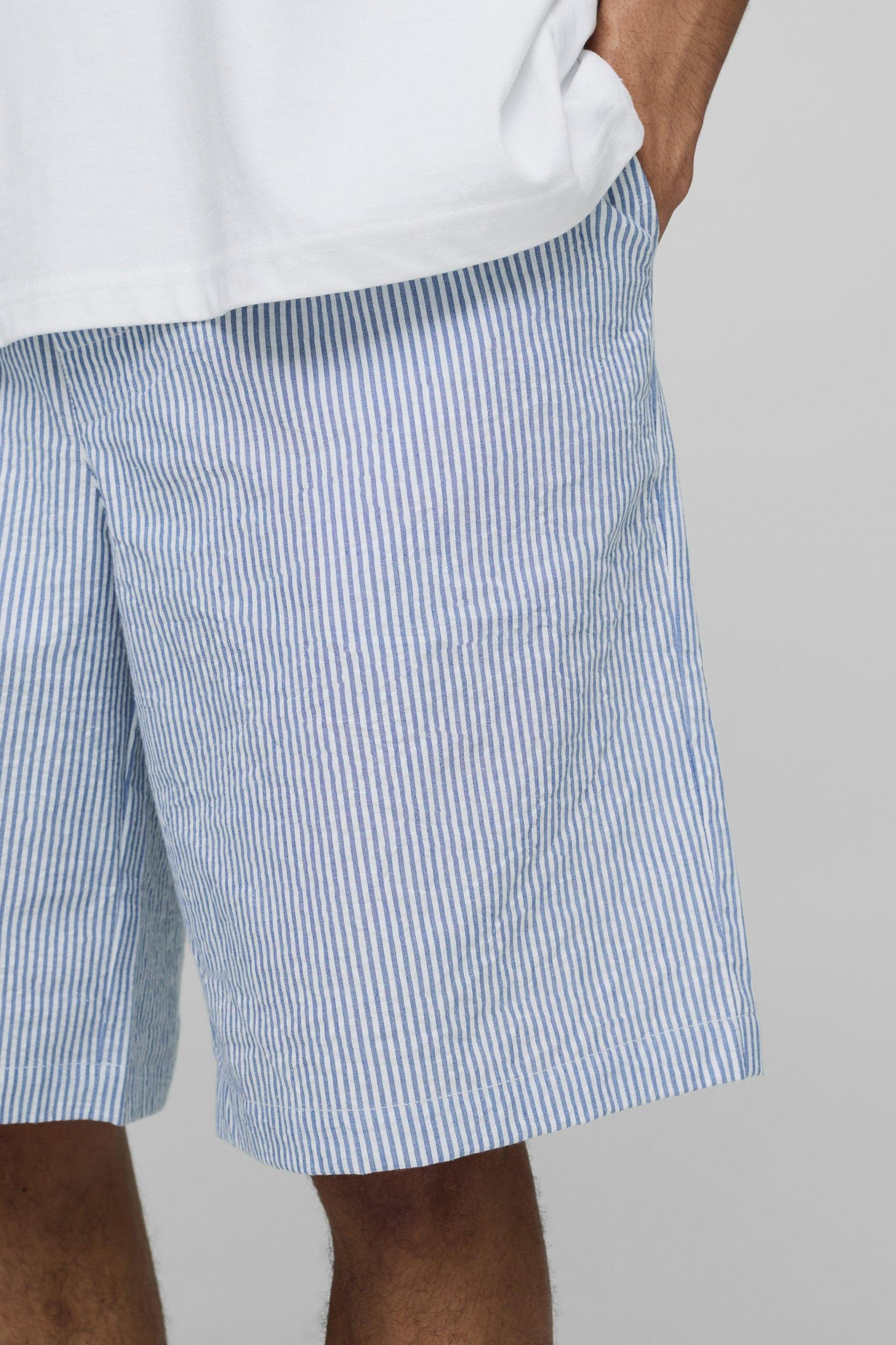 Elasticated Baggy Striped Seersucker Shorts | boohooMAN USA Product Image