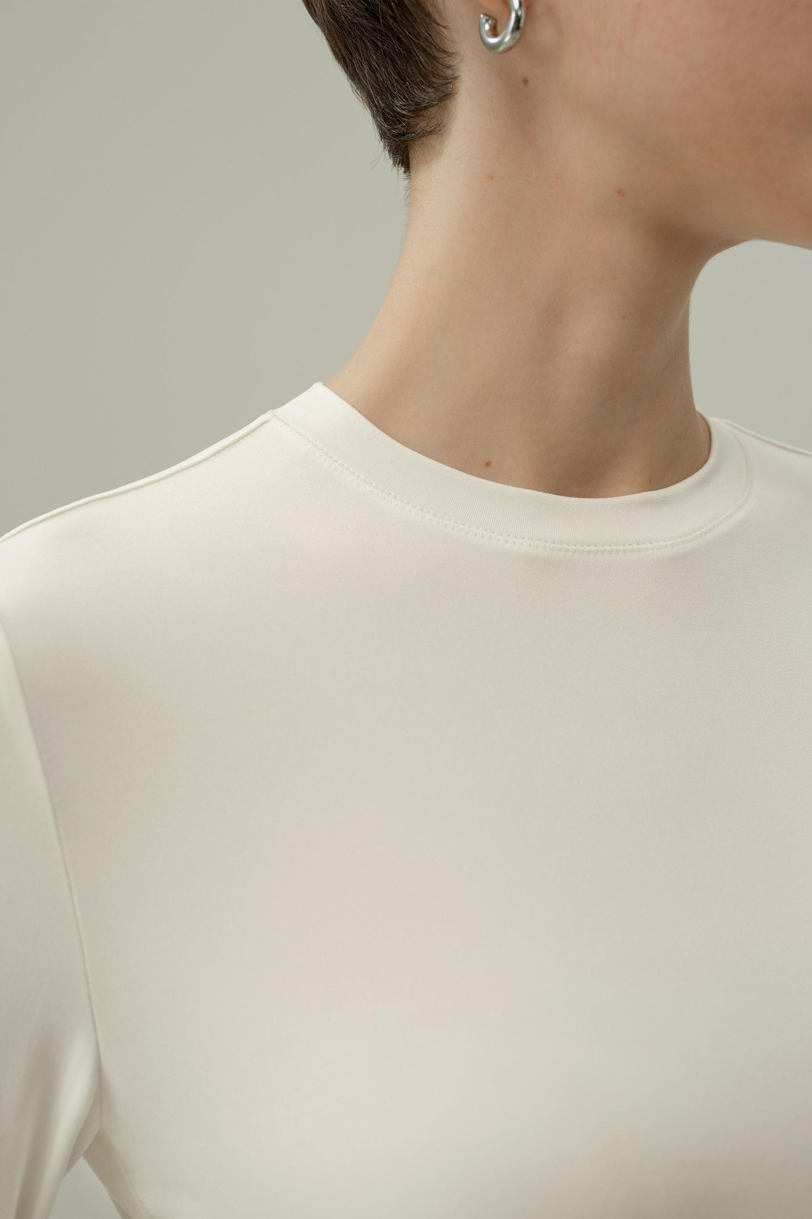 Silk Breeze Jersey Long Sleeve Slinky Top Product Image