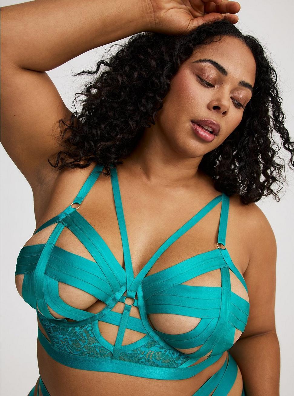Strappy Vixen Underwire Bra Product Image