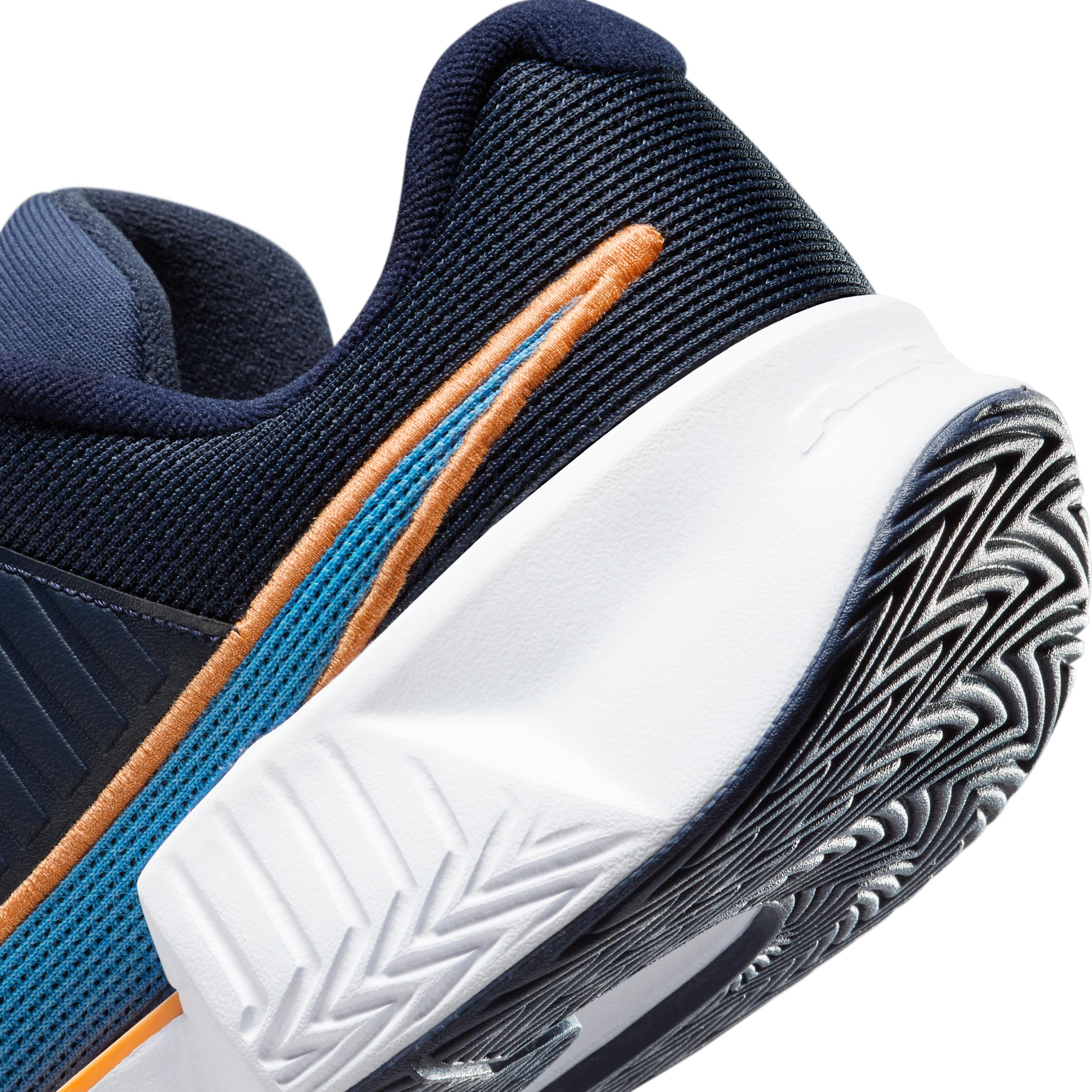 Nike Men's GP Challenge Pro Hard Court Tennis Shoes Product Image