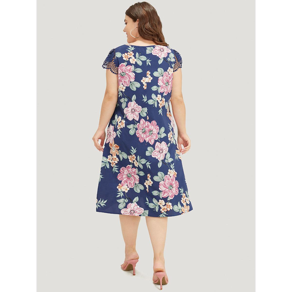 Plus Size Floral Pocket Keyhole Lace Cap Sleeve Flutter Dress DarkBlue Women Elegant Printed Keyhole Cut-Out Cap Sleeve Curvy Knee Dress BloomChic 12/L Product Image