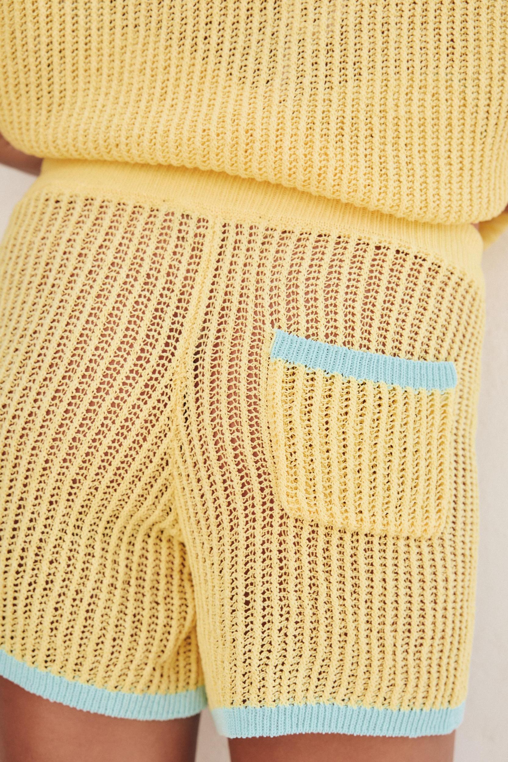 KNIT SHORTS Product Image