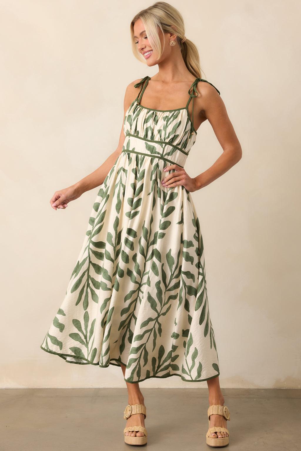 Peaceful Palms Green Tropical Print Midi Dress Product Image