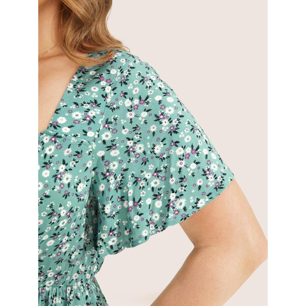 Plus Size Ditsy Floral Sweetheart Drawstring Pocket Tiered Dress Mint Women Timeless Non V-neck Short sleeve Curvy Midi Dress BloomChic 12/L Product Image