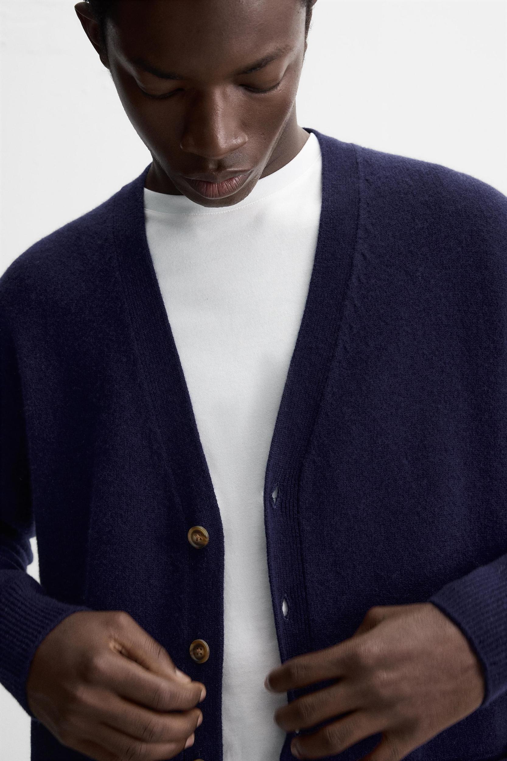 WOOL BLEND CARDIGAN Product Image