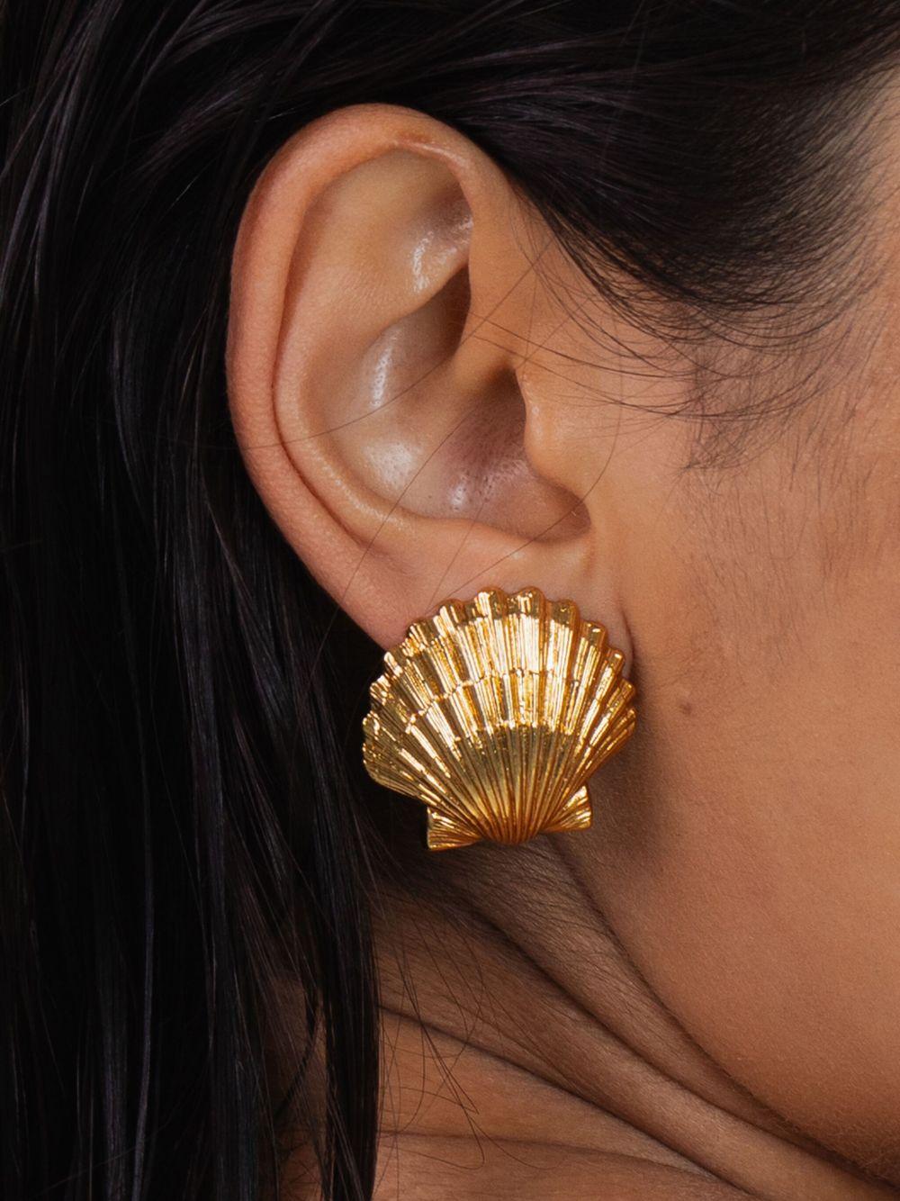 Mar shell earrings  Product Image