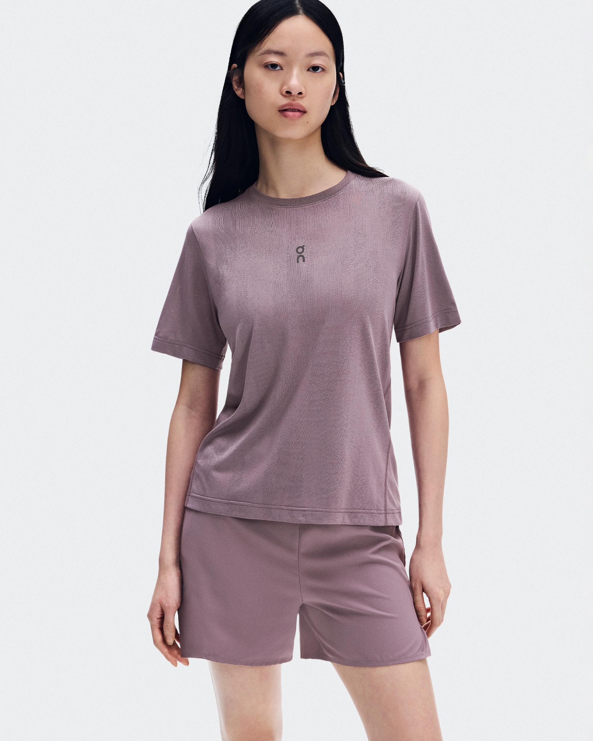 Trail-T: Lightweight Women’s Tee For Trail Running | On Product Image
