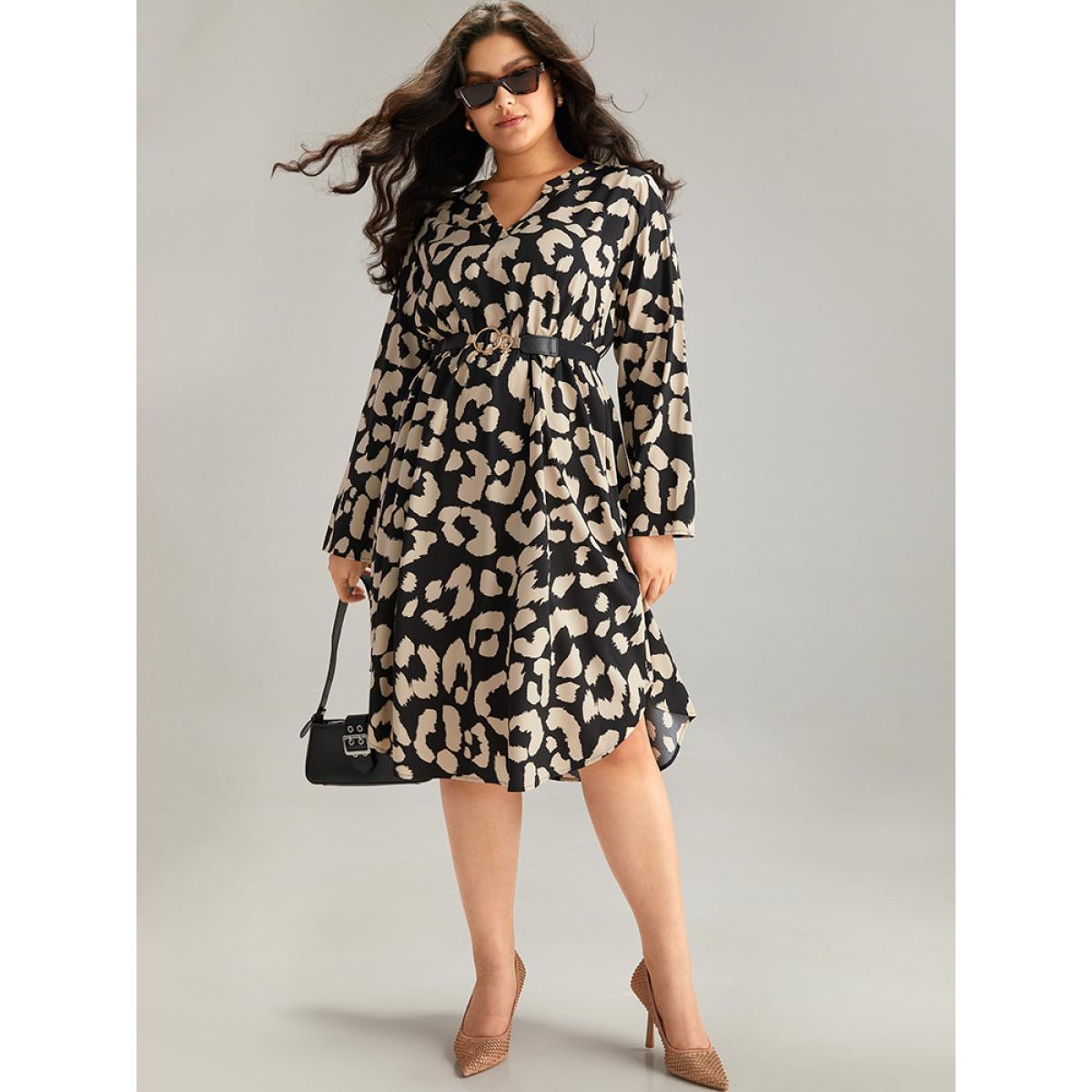 Plus Size Geometric Pocket Elastic Waist Arc Hem Dress LightBrown Women At the Office Printed Notched collar Long Sleeve Curvy Knee Dress BloomChic 30/6X Product Image