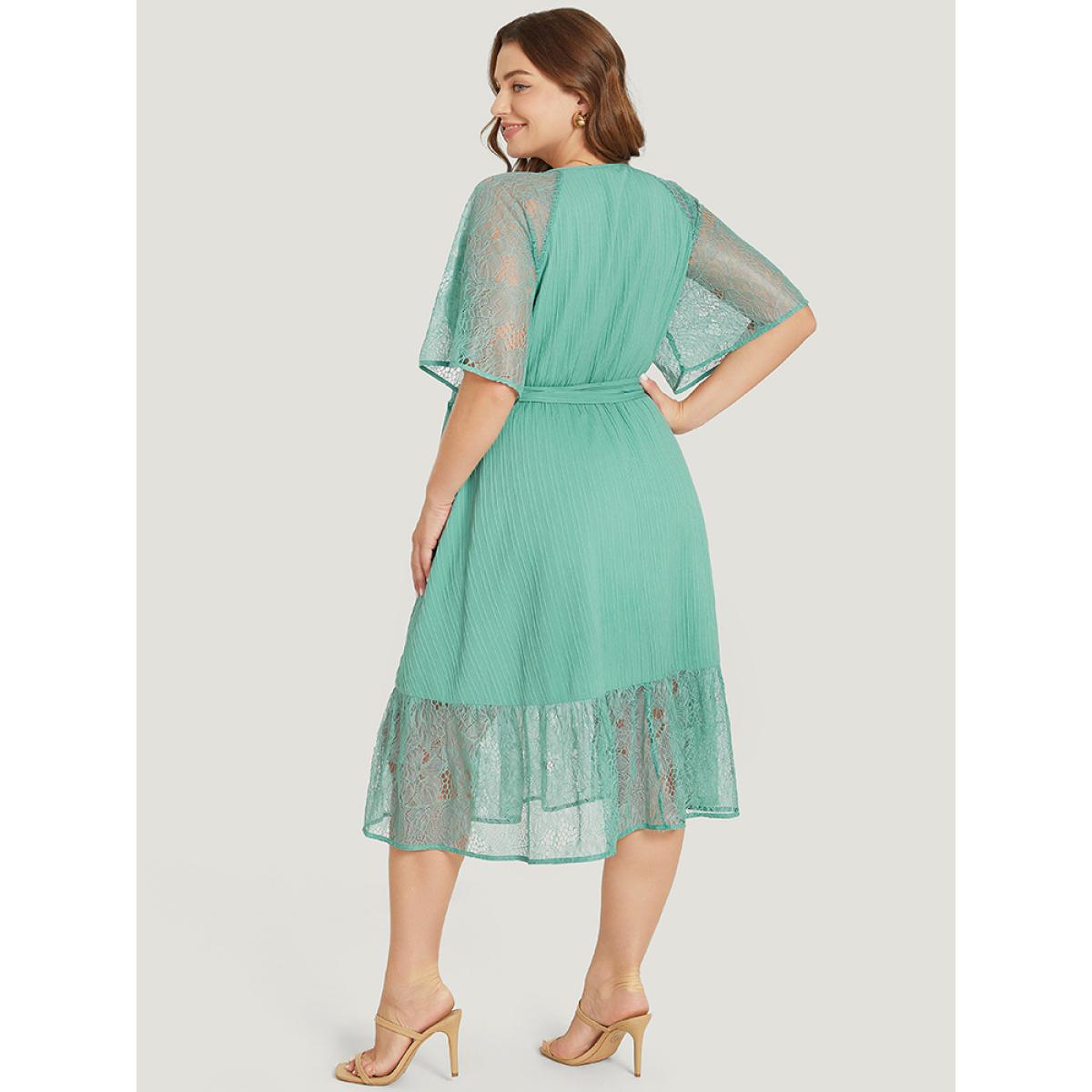 Plus Size Plain Pocket Lace Raglan Sleeve Ruffle Belted Plisse Dress Mint Women Office Plain V-neck Short sleeve Curvy Midi Dress BloomChic 14-16/1X Product Image