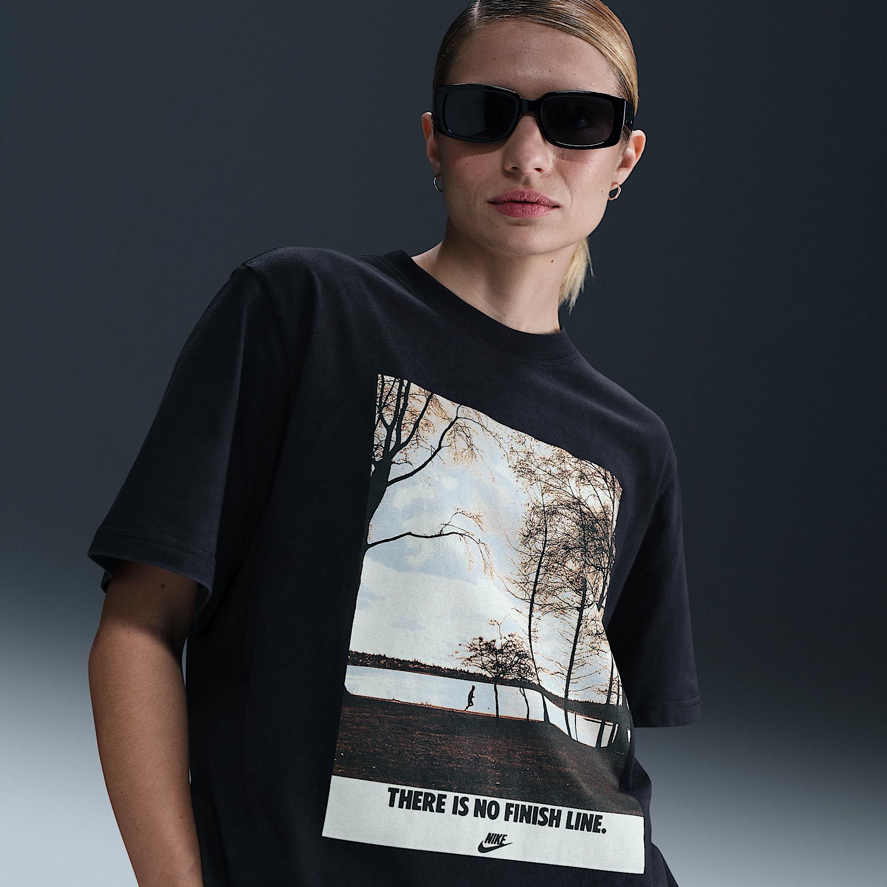 Nike Womens Sportswear Short-Sleeve Run Photo Graphic T-Shirt Product Image