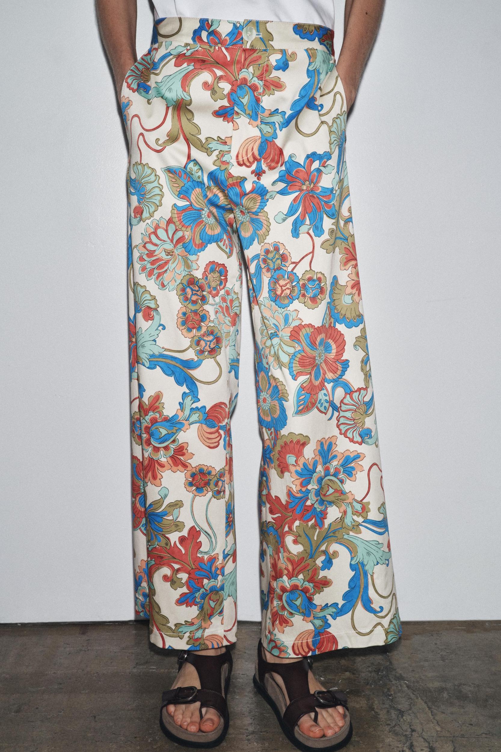 ZW COLLECTION FLORAL MINI FLARE PANTS Product Image